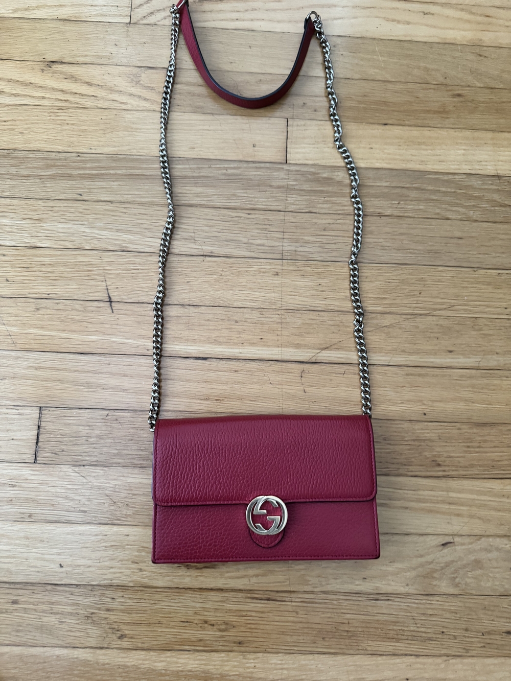 Gucci Red Leather Chain Crossbody Bag with Silver-Tone GG